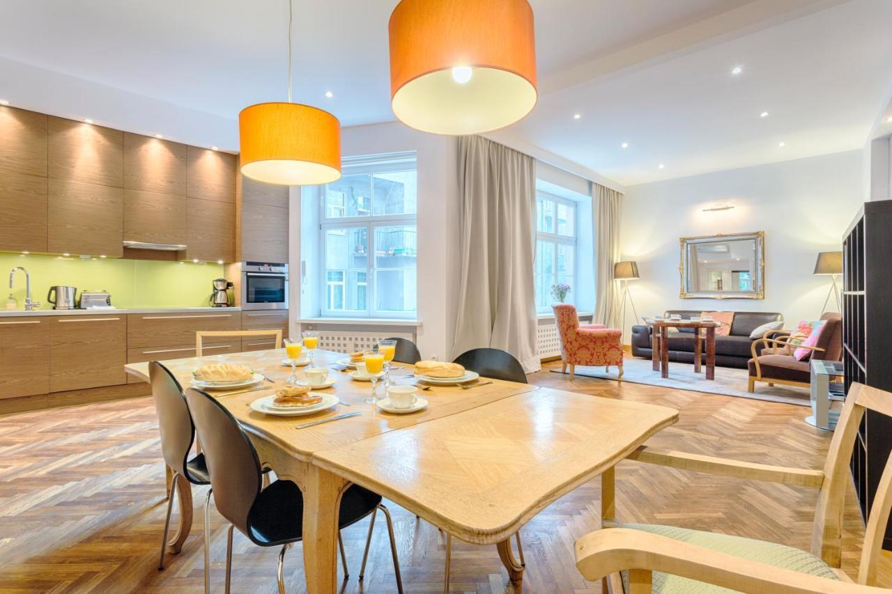 קרקוב Tyzenhauz Apartments Krowoderska Street מראה חיצוני תמונה