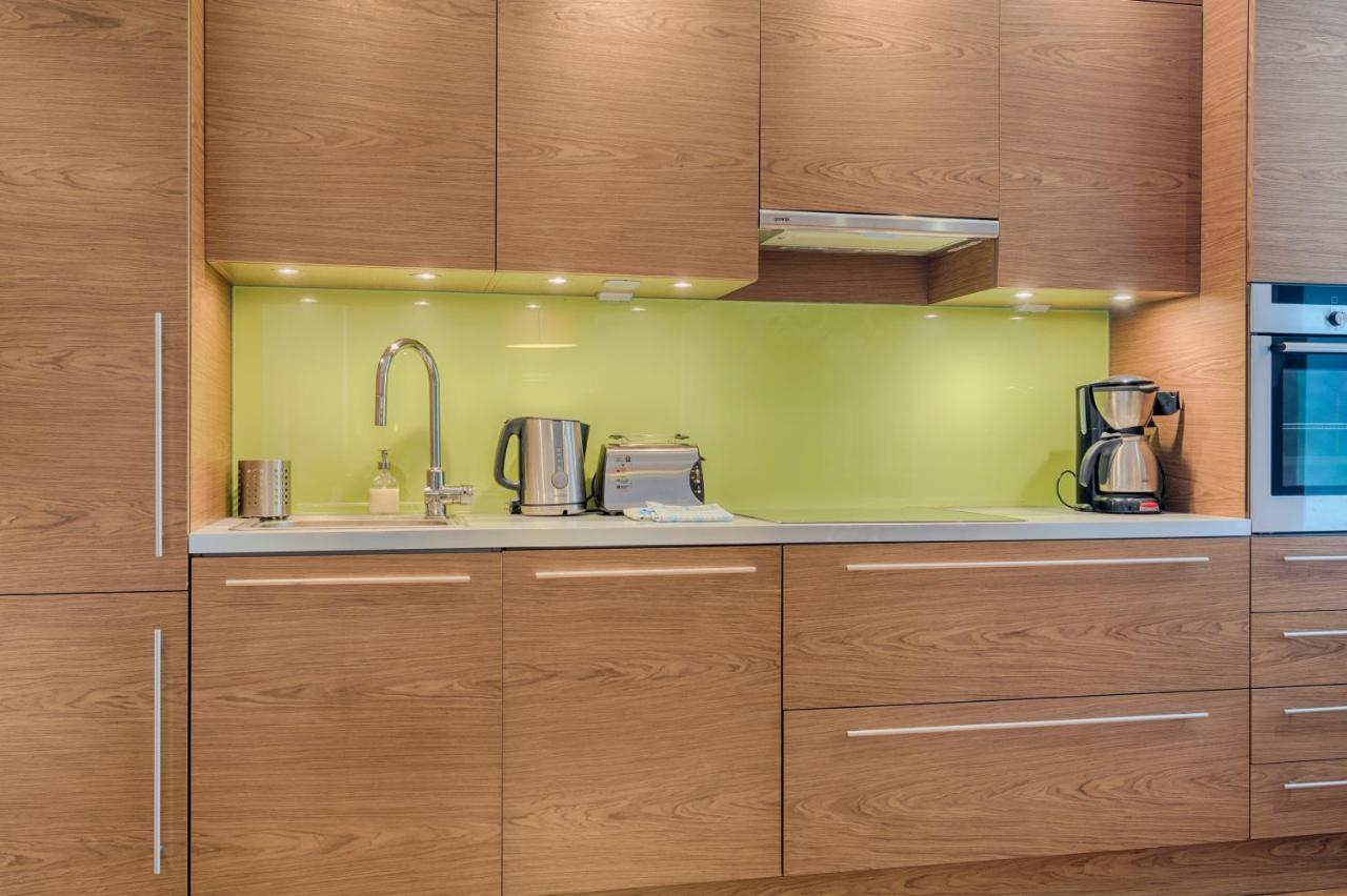 קרקוב Tyzenhauz Apartments Krowoderska Street מראה חיצוני תמונה