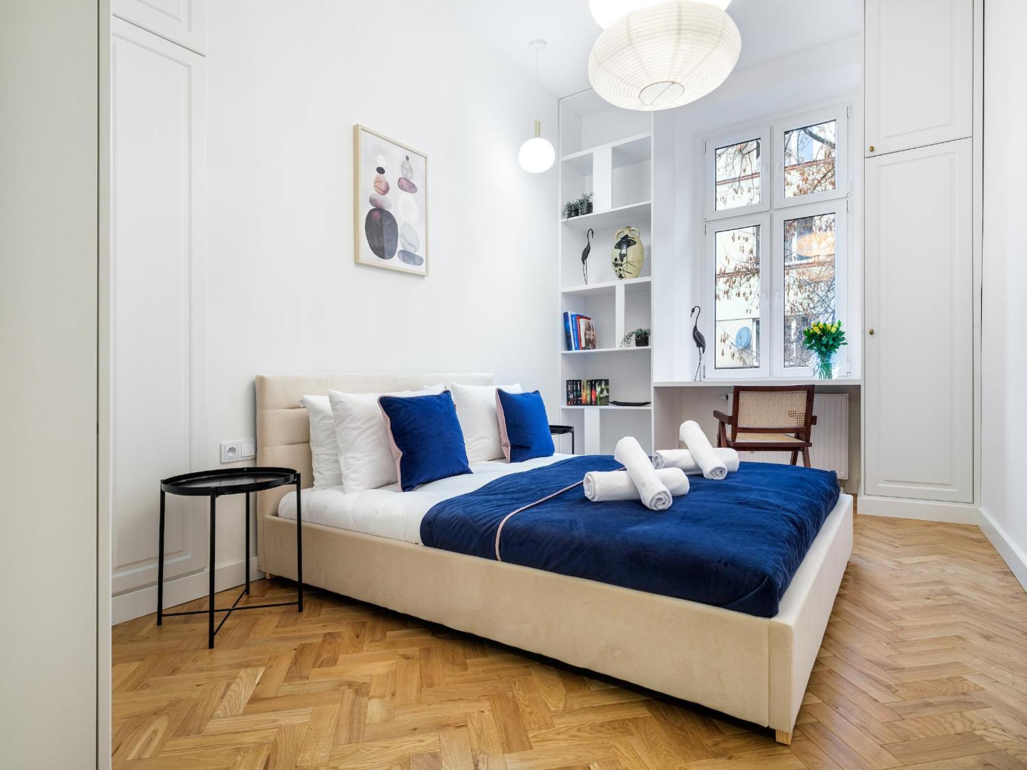 קרקוב Tyzenhauz Apartments Krowoderska Street מראה חיצוני תמונה